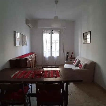 Private In Novoli With Shared Bathroom Homestay
